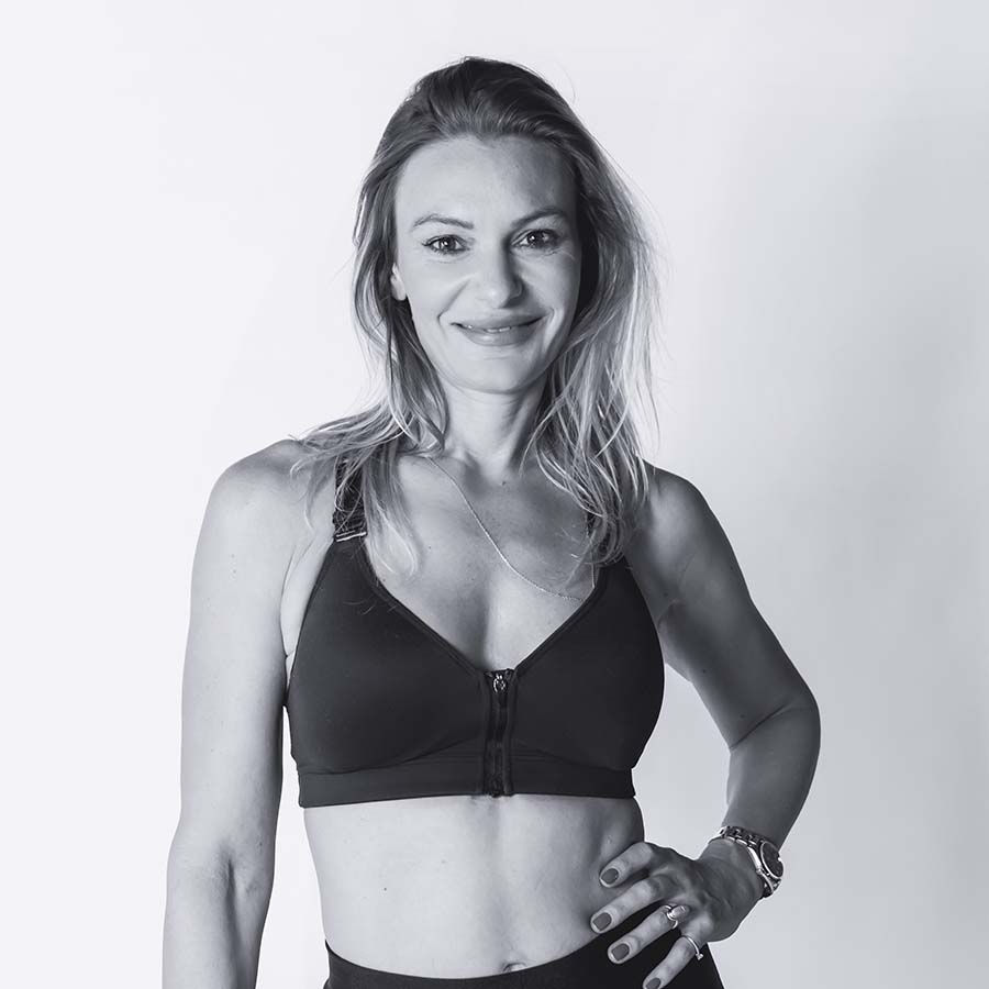 YOGA-PILATES-Adele-VAN-DAMME